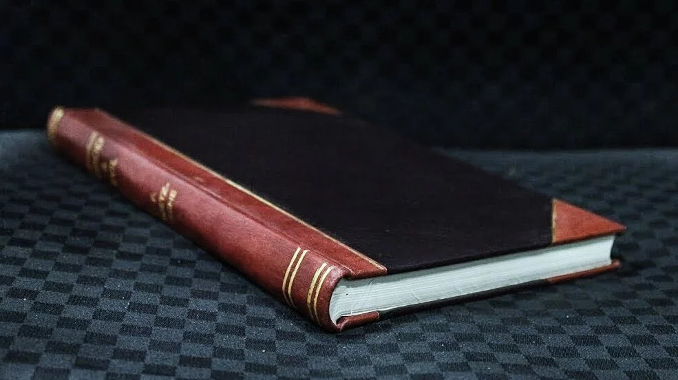 Sizeix to sixteen : a story for girls / by Juliana Horatia Ewing ; illustrated by M.V. Wheelhouse (1910) [Leatherbound]