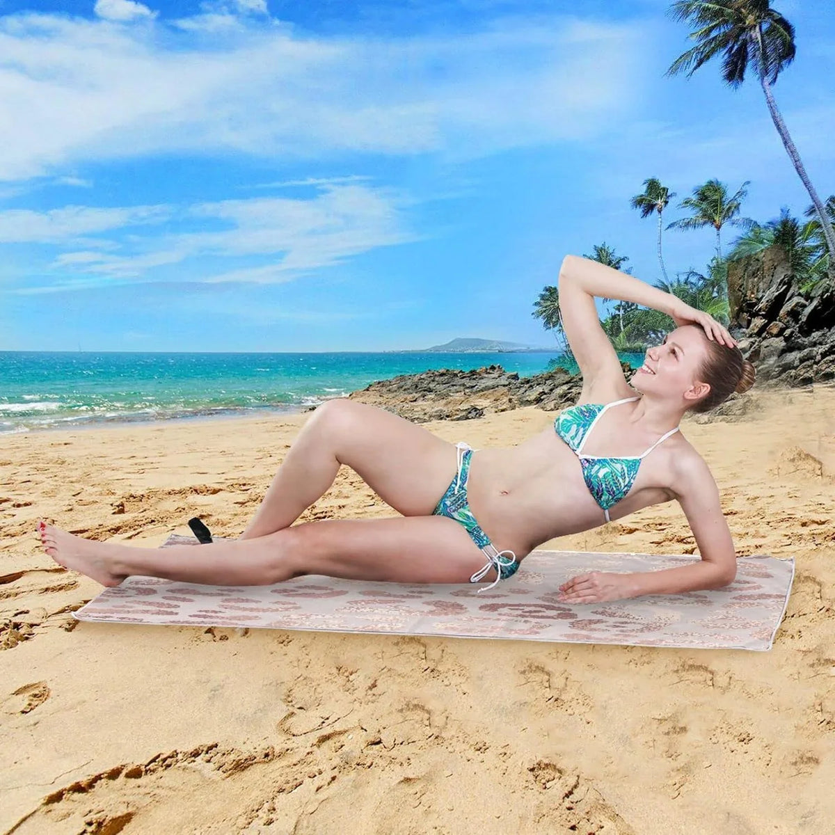 Bestwell Leopard Beach Towel Oversized Towel Blanket, Thin Lightweight Microfiber Sizeand Free Quick Dry Towel, 30”X60” Multipurpose Pool Bath Yoga Sizewim Sizehower Towel