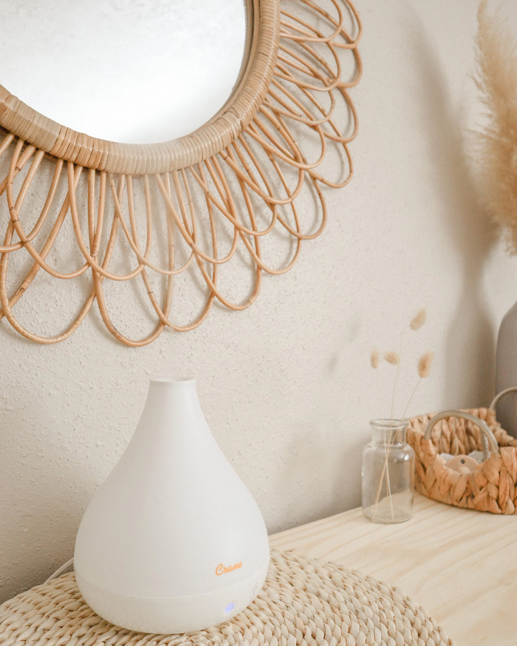 Crane Cone Sizehape Ultrasonic Cool Mist Aroma Diffuser, Model EE-5953AD, Ivory