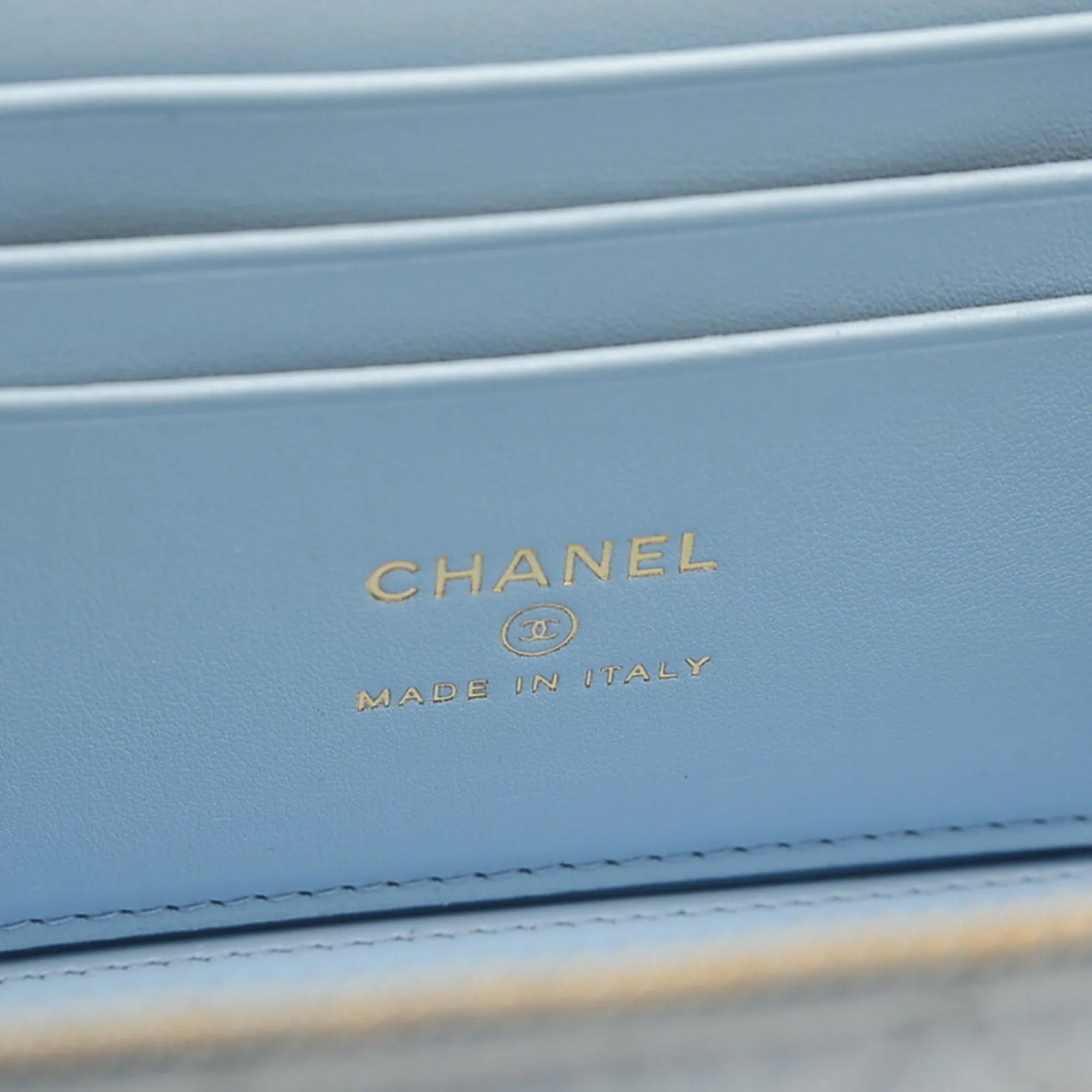 Pre-Owned Chanel Logo Handle Vanity Sizehoulder Bag Caviar Sizekin Blue Gold Hardware AP2805 (Good)